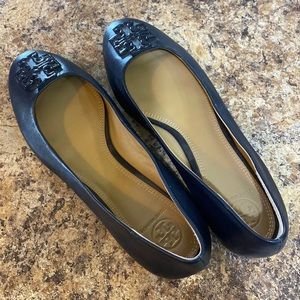 Tory Burch Navy Flats - size 8